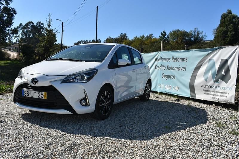 Branco Usado 2018 Toyota Yaris Comfort | € 12.750 (Preço justo) - Imagem 1/4