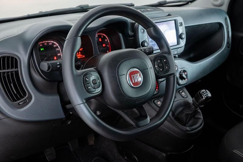 Usado Fiat Panda Cross Cross 70 HP (51 kW) 2024 Preto Citadino