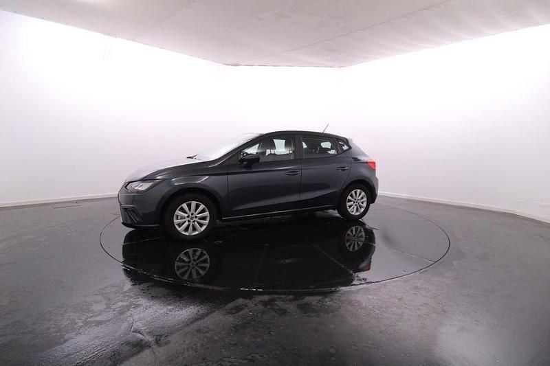Usado Seat Ibiza 116 HP (85 kW) 2024 Cinzento Citadino