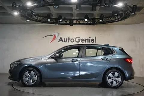 Usado BMW 116 Advantage 116 HP (85 kW) 2021 Cinza Citadino