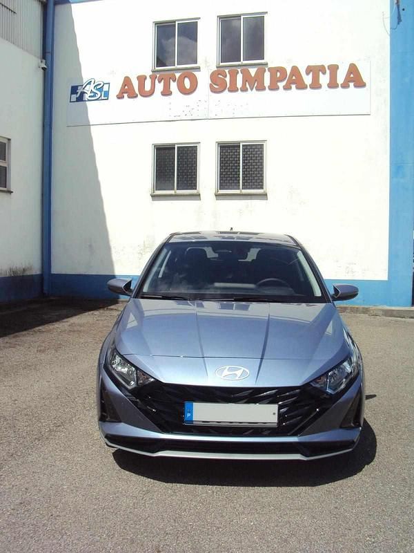 Usado Hyundai i20 100 HP (73 kW) 2025 Azul Citadino