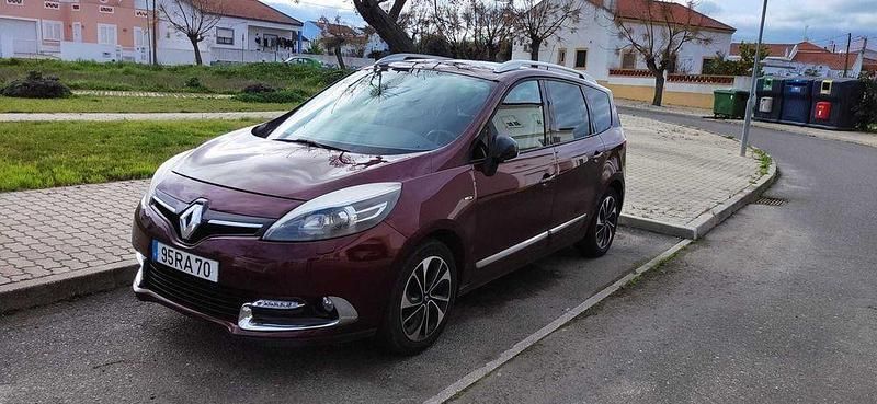 Usado 2014 Renault Grand Scénic III Bose Edition Monovolume | € 9.500 (Super Preço) - Imagem 1/4