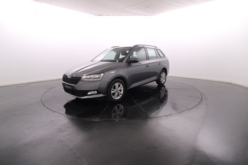 Cinzento Usado 2022 Skoda Fabia | € 16.850 (Preço elevado) - Imagem 1/4