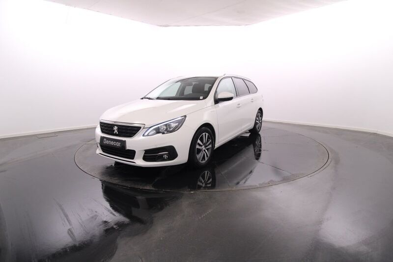 Branco Usado 2021 Peugeot 308 Carrinha | € 19.950 (Preço justo) - Imagem 1/4