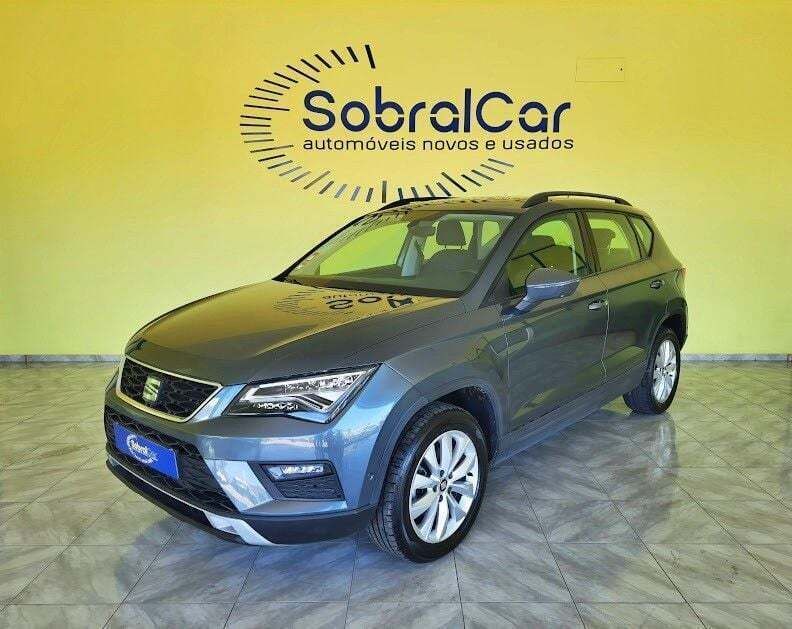 Cinzento Usado 2020 Seat Ateca Style SUV | € 29.000 - Imagem 1/4