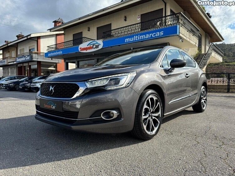 Cinza Usado 2016 DS Automobiles DS4 Sport Chic Citadino | € 13.990 - Imagem 1/1