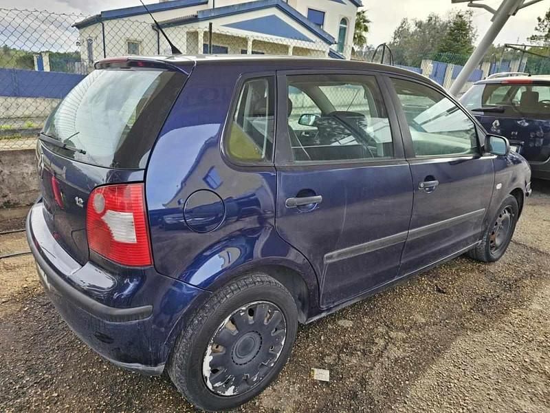 Usado VW Polo Basis 65 HP (47 kW) 2003 Azul