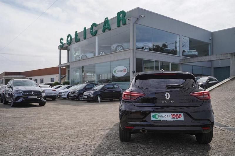 Usado Renault Clio V Evolution 91 HP (66 kW) 2023 Preto Citadino