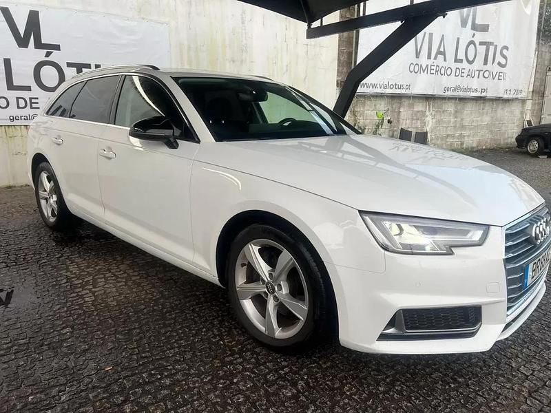 Usado Audi A4 Performance 136 HP (100 kW) 2019 Branco Carrinha