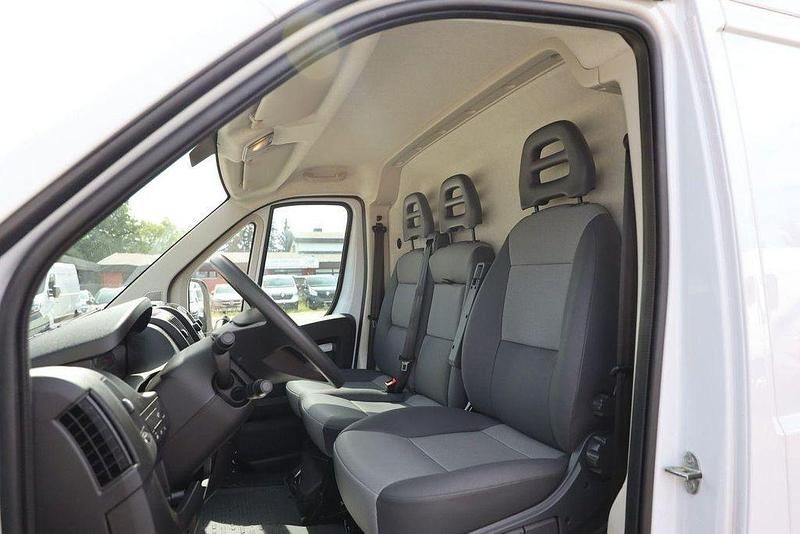 Usado Opel Movano 120 HP (88 kW) 2022 Branco Van