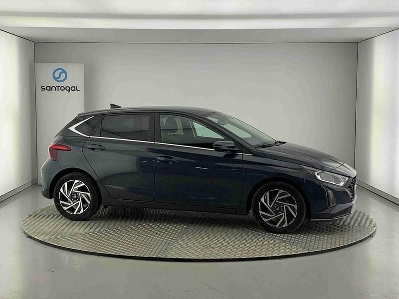 Cinzento Usado 2024 Hyundai i20 | € 17.490 (Preço justo) - Imagem 1/4