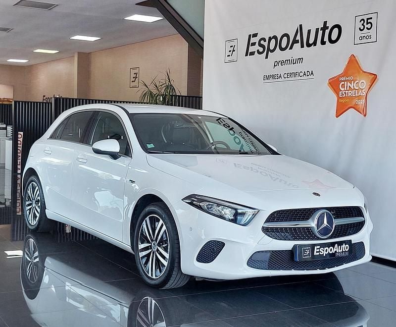 Branco Usado 2020 Mercedes A250 Progressive | € 24.990 (Preço justo) - Imagem 1/4