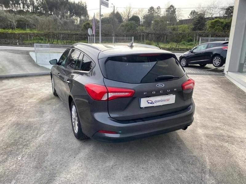 Usado Ford Focus 120 HP (88 kW) 2020 Antracite Carrinha