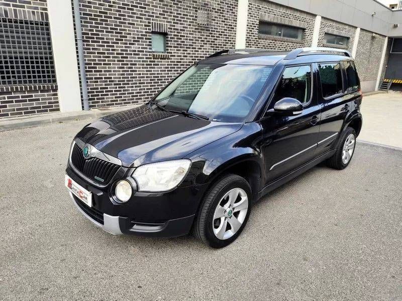 Preto Usado 2012 Skoda Yeti GreenLine SUV | € 7.980 - Imagem 1/4