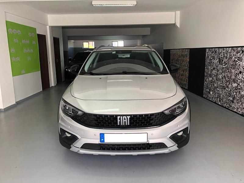 Usado Fiat Tipo Cross 95 HP (69 kW) 2021 Cinza Sedan