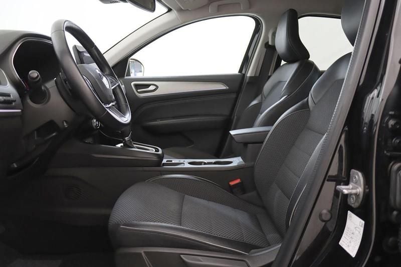 Usado Renault Arkana 158 HP (116 kW) 2023 Preto SUV
