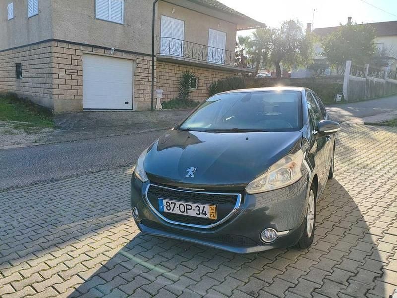 Usado 2014 Peugeot 208 Citadino | € 5.200 (Bom preço) - Imagem 1/4