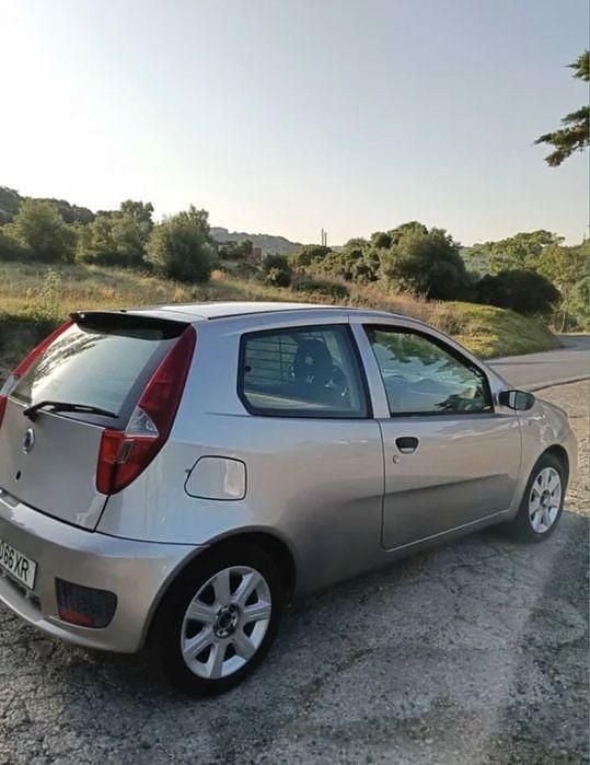 Usado 2004 Fiat Punto Citadino | € 2.600 - Imagem 1/4