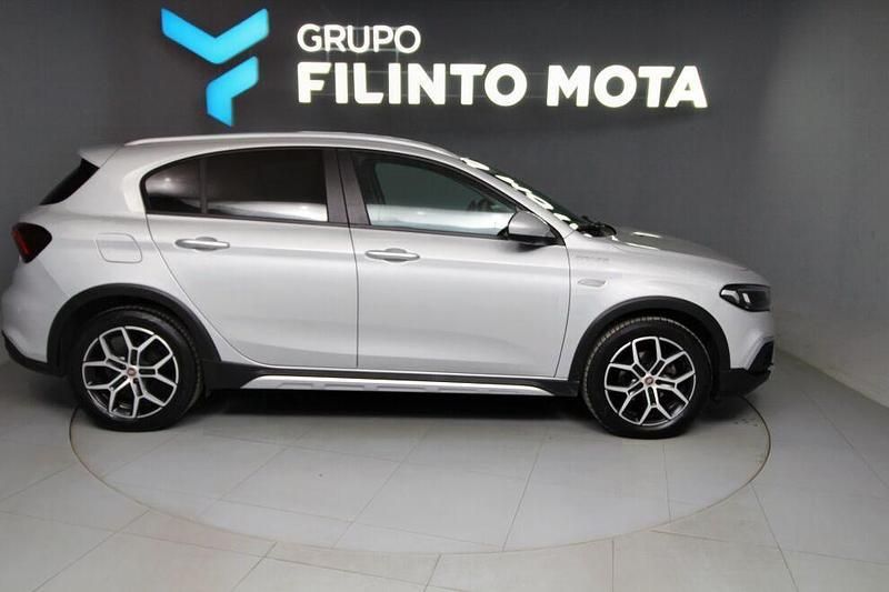 Cinza Usado 2022 Fiat Tipo | € 17.490 (Preço justo) - Imagem 1/4