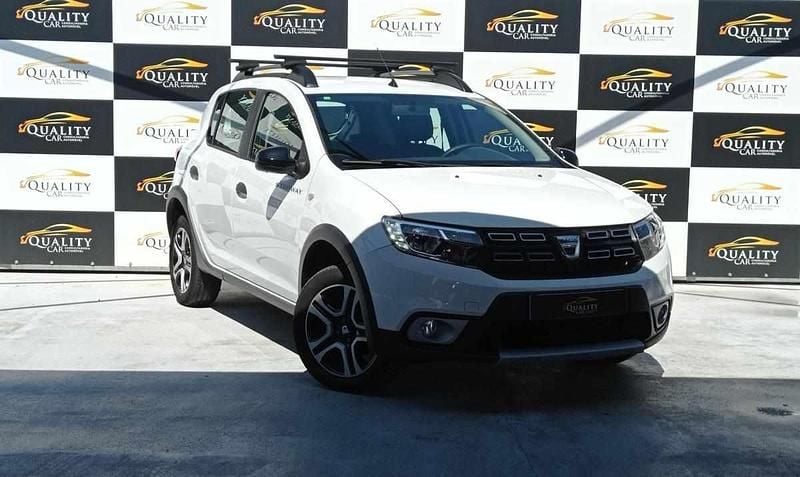 Branco Usado 2020 Dacia Sandero Citadino | € 13.990 (Preço elevado) - Imagem 1/4