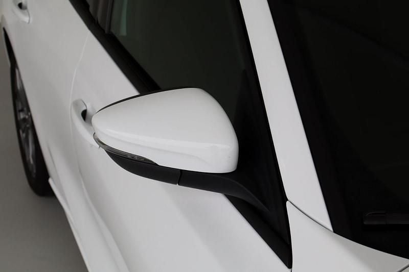 Usado Ford Focus ST-Line 125 HP (91 kW) 2024 Branco