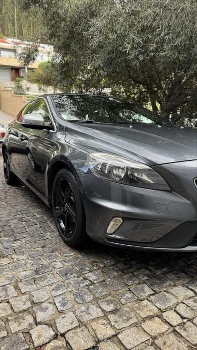 Usado 2013 Volvo V40 R-Design Carrinha | € 10.999 (Preço justo) - Imagem 1/4