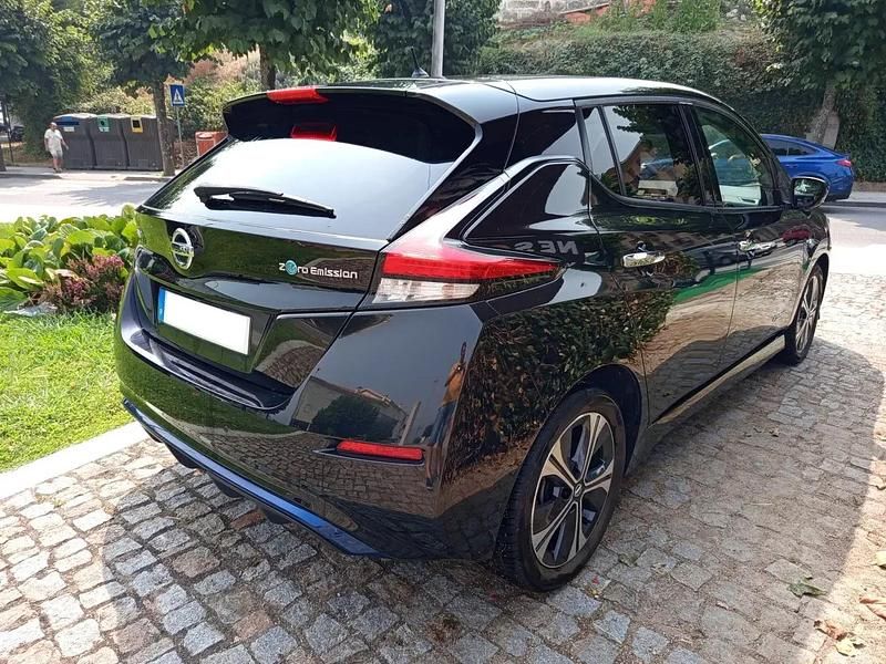 Usado Nissan Leaf Acenta 110 kW (150 HP) 2020 Preto Citadino