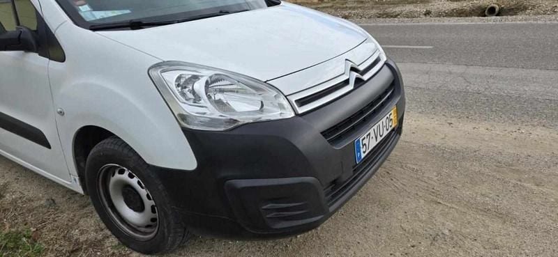 Usado Citroën Berlingo 99 HP (72 kW) 2018 Branco Monovolume