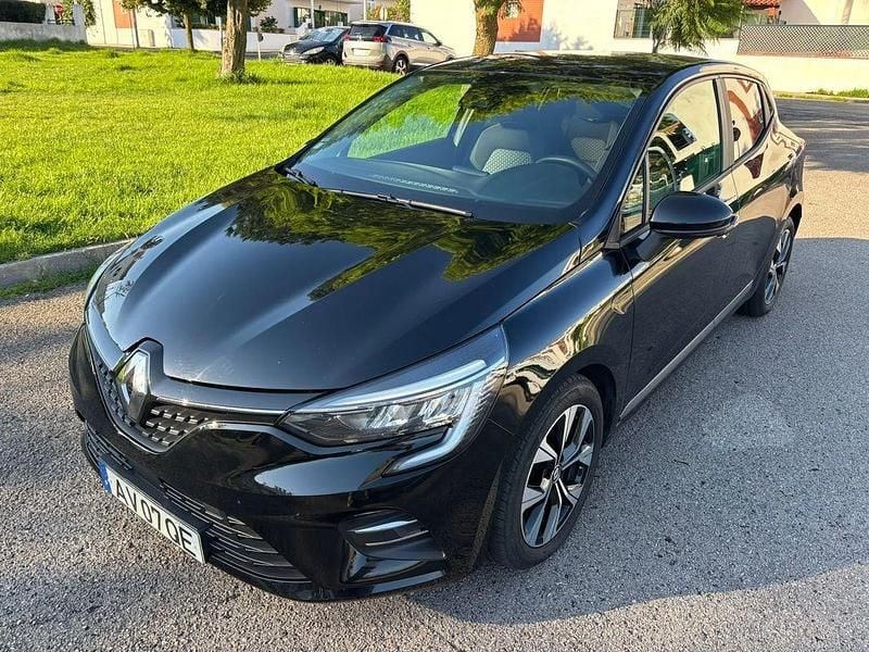 Usado Renault Clio V Evolution 100 HP (73 kW) 2023 Preto