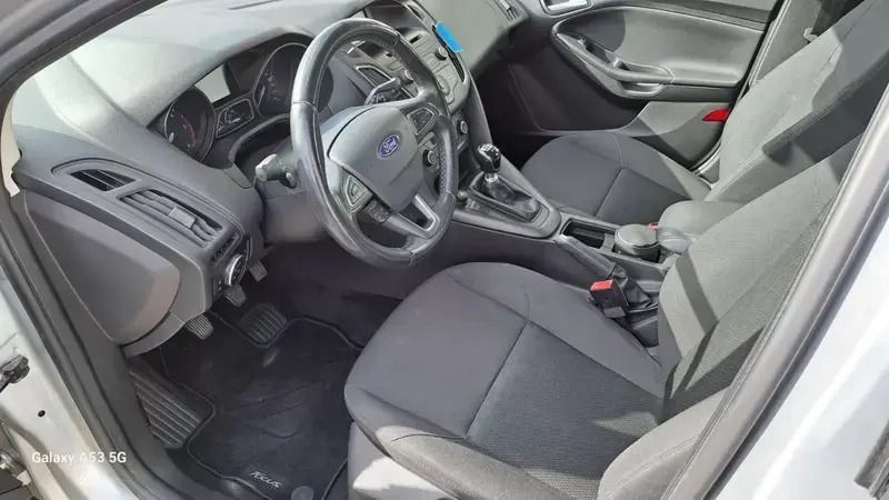 Usado Ford Focus Trend+ 120 HP (88 kW) 2016 Cinza prata Carrinha