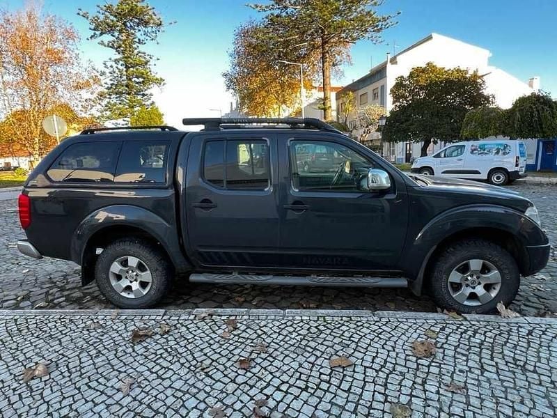 Cinzento Usado 2007 Nissan Navara Pickup | € 17.500 (Preço justo) - Imagem 1/4
