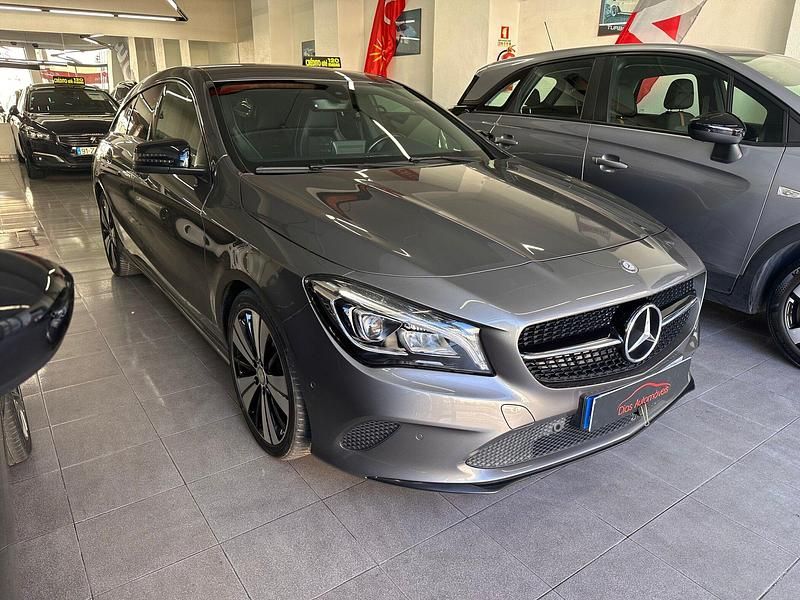 Usado Mercedes CLA200 Urban 136 HP (100 kW) 2016 Cinza Carrinha