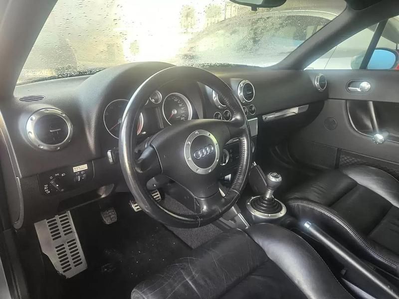 Usado Audi TT 180 HP (132 kW) 2000 Preto Coupé