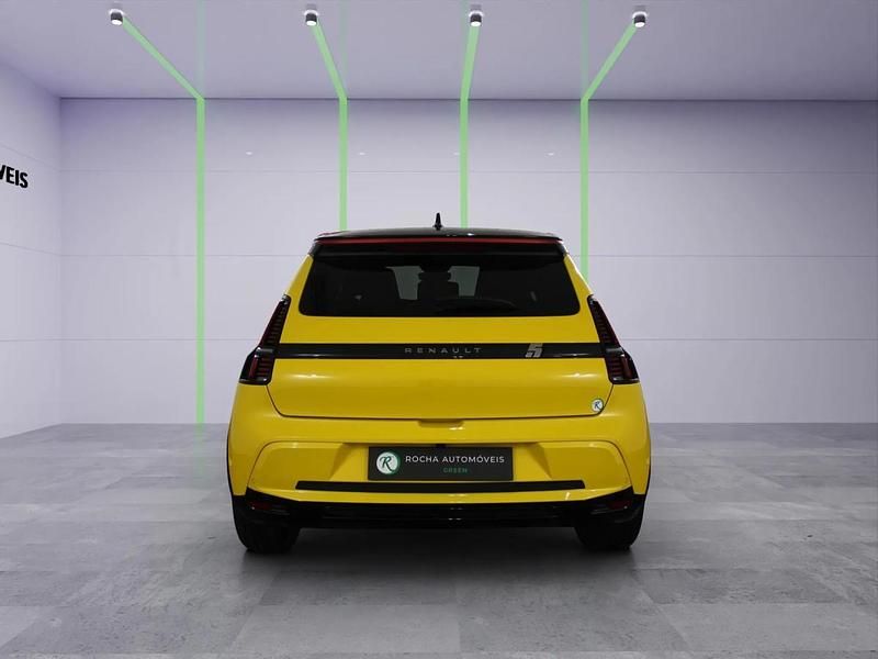 Usado Renault R5 110 kW (150 HP) 2024 Outra Citadino