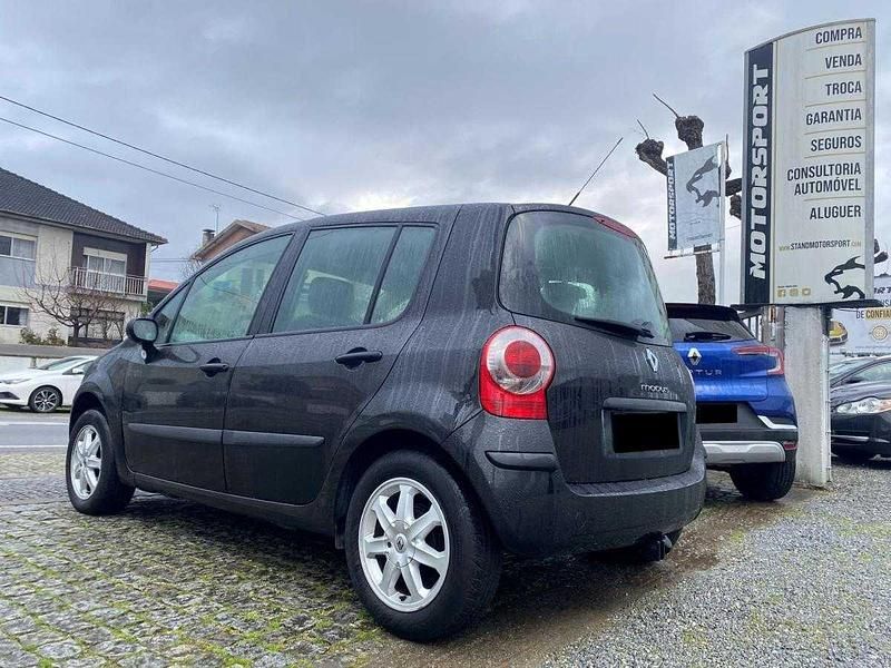 Usado Renault Modus 70 HP (51 kW) 2006 Preto Monovolume
