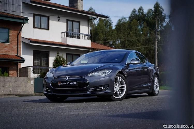 Cinza Usado 2015 Tesla Model S Citadino | € 25.900 (Bom preço) - Imagem 1/1