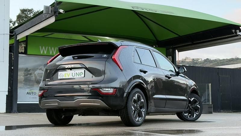 Usado Kia e-Niro 150 kW (204 HP) 2023 Cinzento SUV