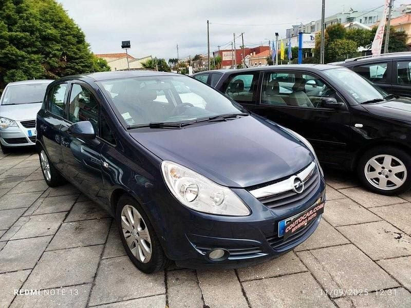 Cinzento Usado 2008 Opel Corsa | € 4.999 (Preço justo) - Imagem 1/4