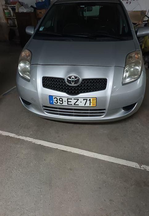 Usado 2007 Toyota Yaris Sedan | € 5.500 (Preço justo) - Imagem 1/4
