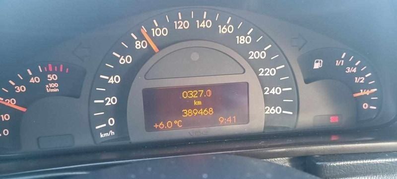 Preto Usado 2002 Mercedes C220 Carrinha | € 4.500 (Preço elevado) - Imagem 1/4