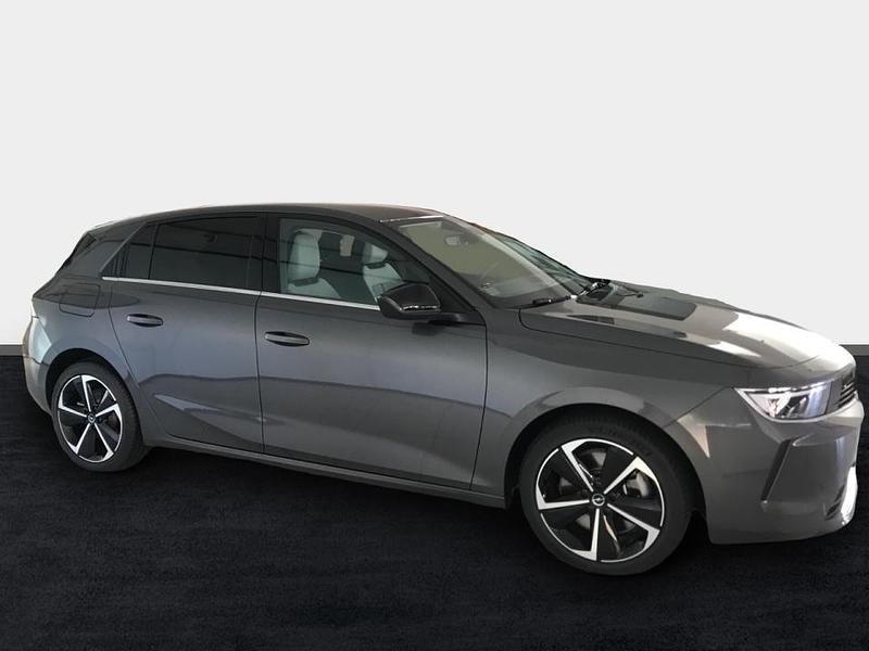 Usado Opel Astra 180 HP (132 kW) 2023 Cinzento