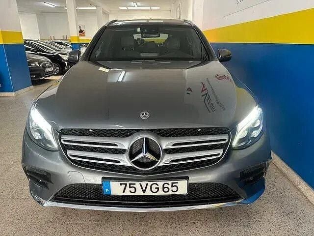 Usado Mercedes GLC350 320 HP (235 kW) 2017 Cinzento