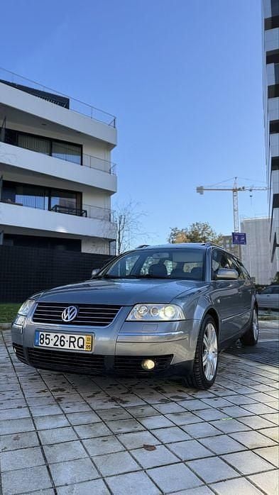 Usado 2001 VW Passat Sedan | € 5.065 (Caro) - Imagem 1/4
