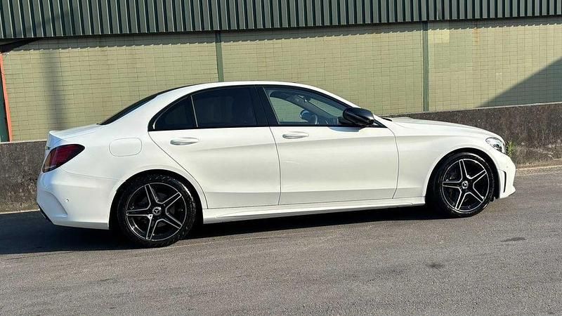Usado 2018 Mercedes C220 AMG line Sedan | € 29.950 (Preço justo) - Imagem 1/4