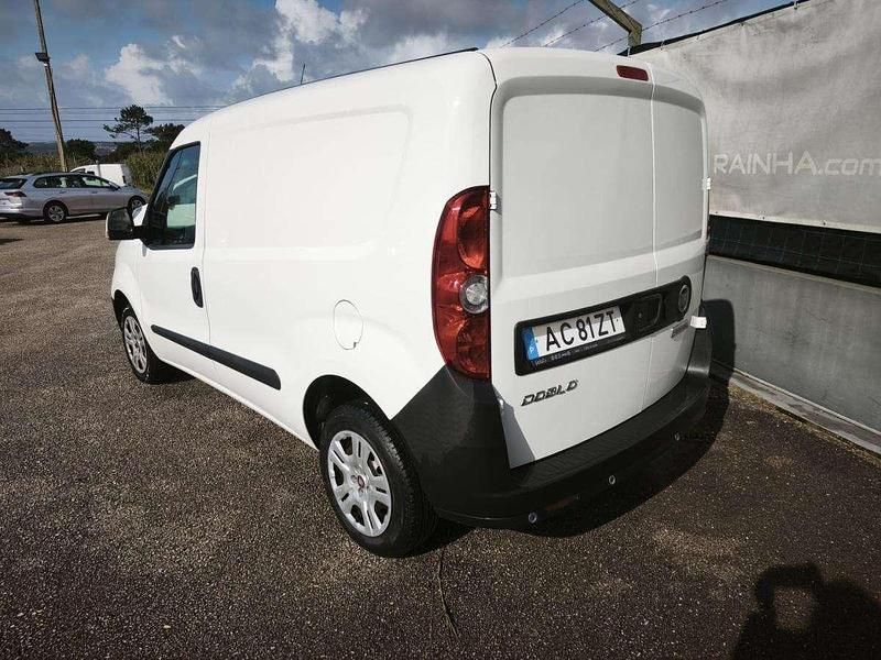 Usado Fiat Doblò 95 HP (69 kW) 2020 Branco