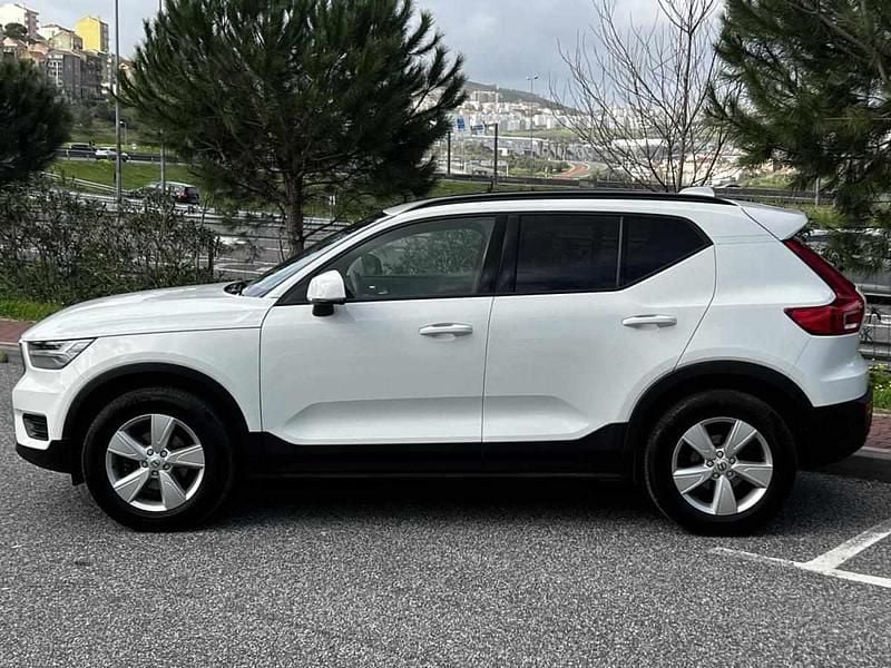 Usado Volvo XC40 156 HP (114 kW) 2018 Branco SUV