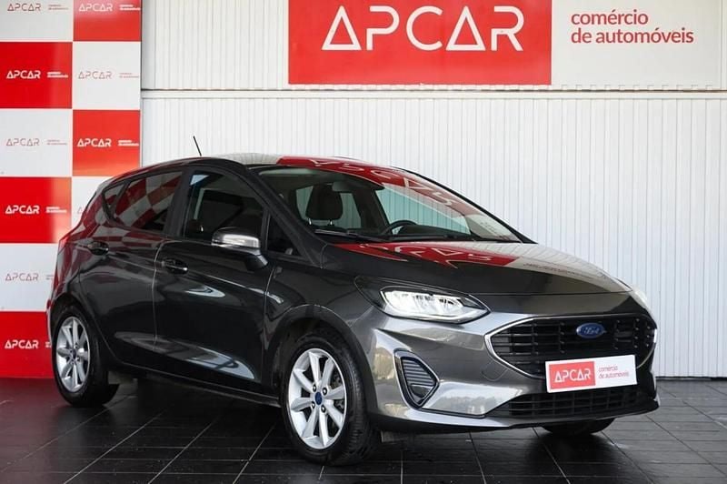 Usado Ford Fiesta Trend 100 HP (73 kW) 2023 Cinza Citadino