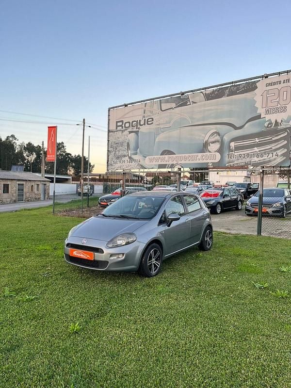 Cinza Usado 2013 Fiat Punto | € 6.300 (Preço justo) - Imagem 1/4