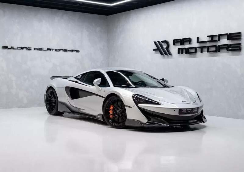 Cinzento Usado 2019 McLaren 570S | € 259.950 - Imagem 1/4