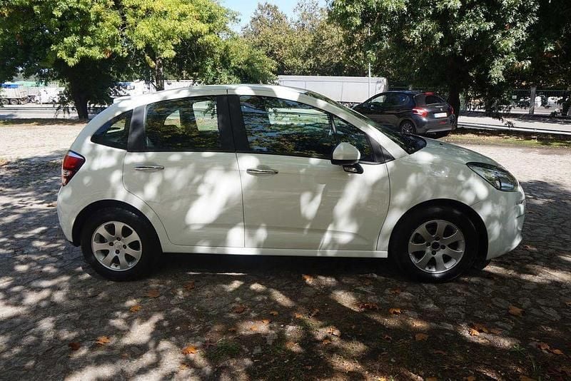 Usado Citroën C3 70 HP (51 kW) 2013 Branco Sedan